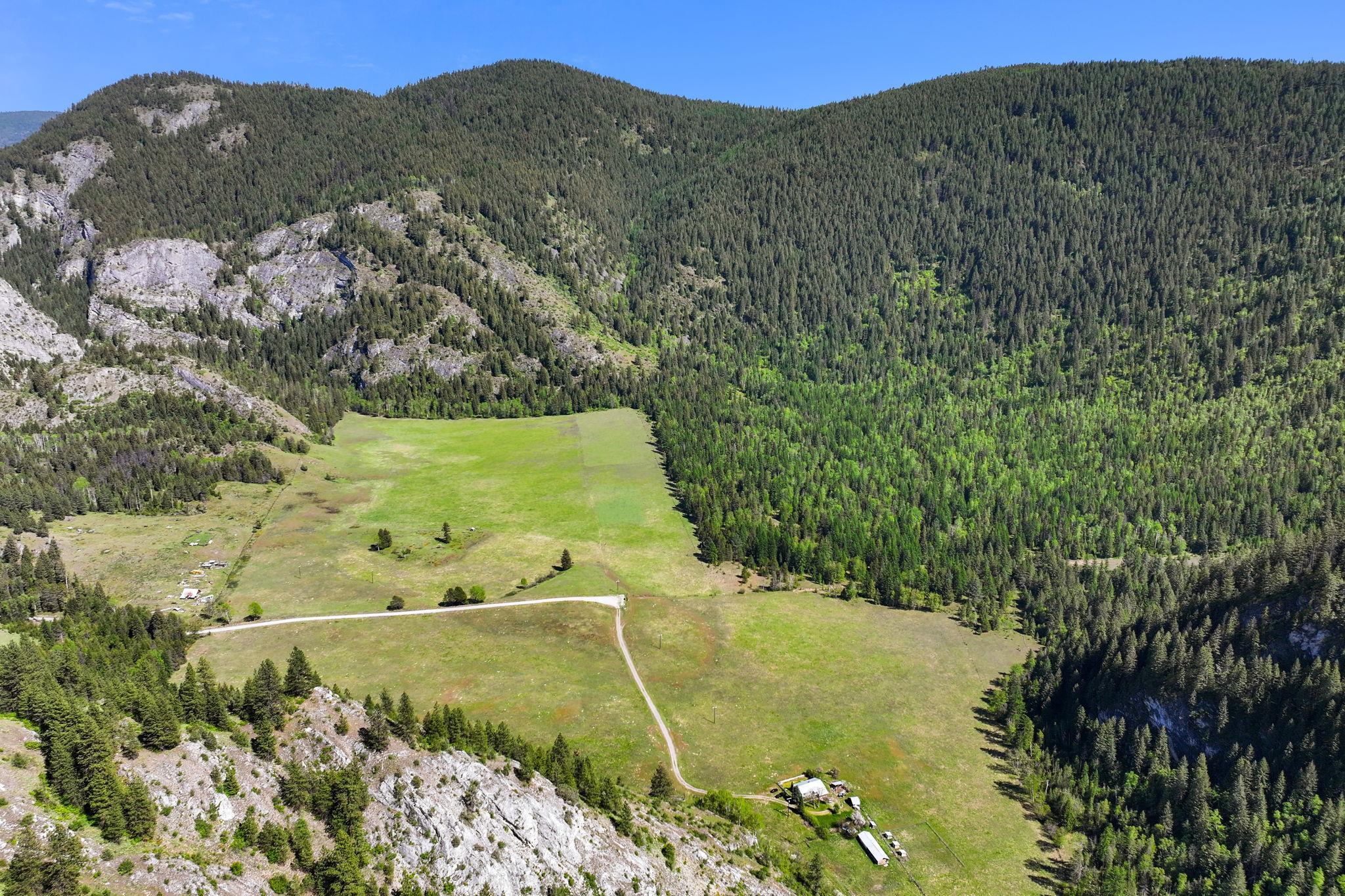 4345 Wilcox Road Northport, WA 99157 - Photo 6 of 40