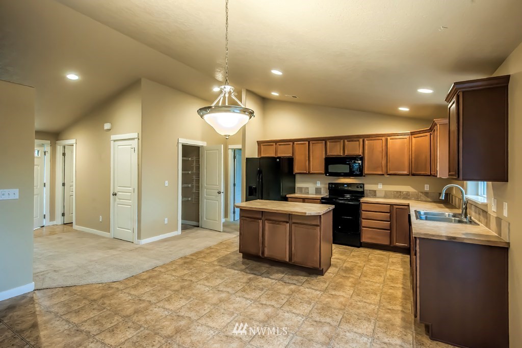 945 Highland Road Walla Walla, WA 99362 - Photo 5 of 23 Gallery Image 5