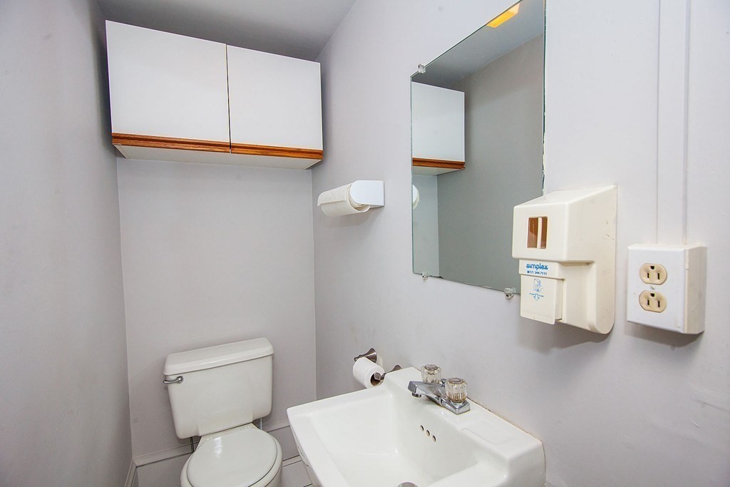 25 Bay State Road, Unit 2 Boston, MA 02215 - Photo 11 of 15