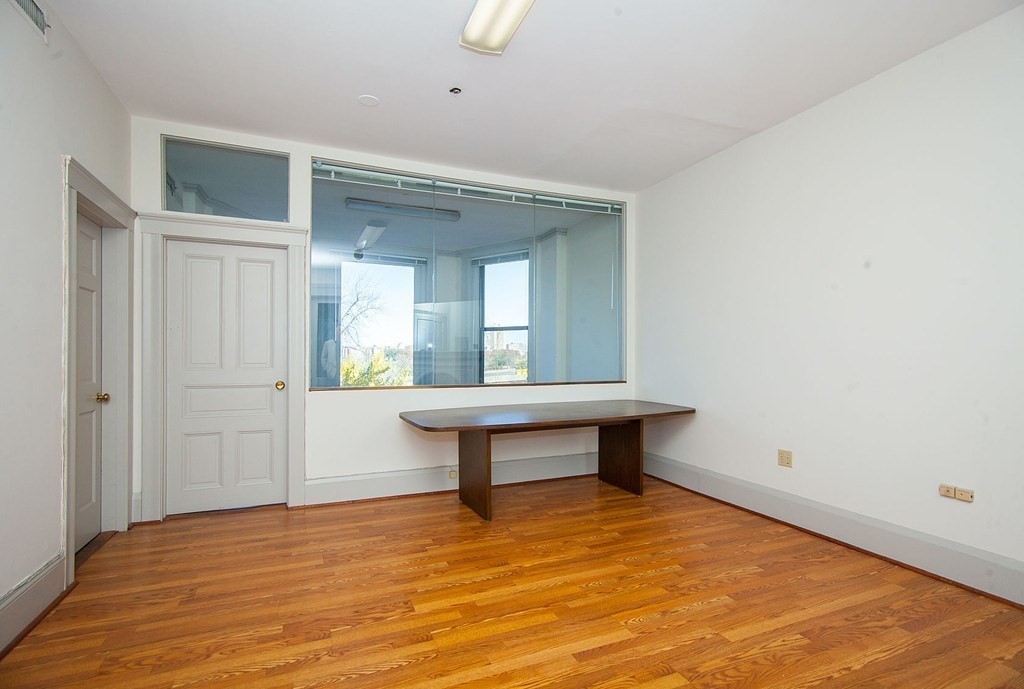 25 Bay State Road, Unit 2 Boston, MA 02215 - Photo 9 of 15