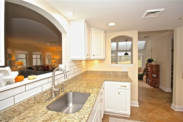 $540,000 | 38 Lawton Brook Lane, Portsmouth, RI 02871