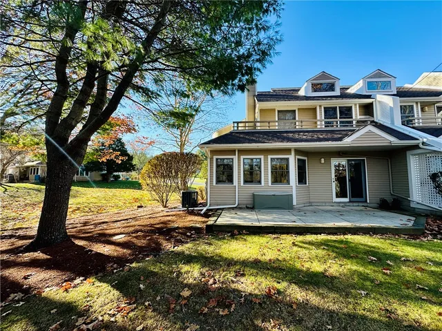 $540,000 | 38 Lawton Brook Lane, Portsmouth, RI 02871