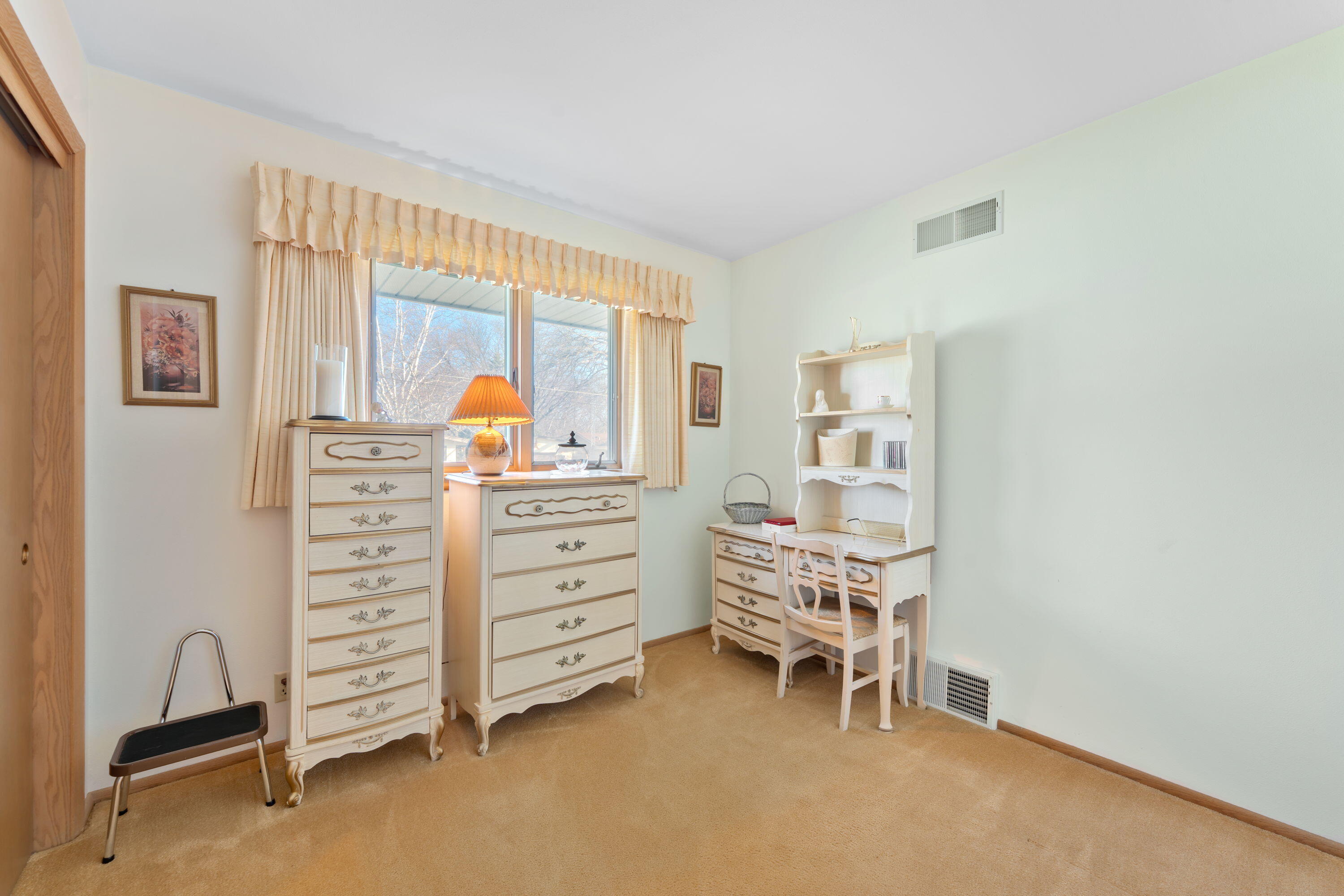 1217 Fairway Drive Racine, WI 53405 - Photo 13 of 21 13_DH107727copy