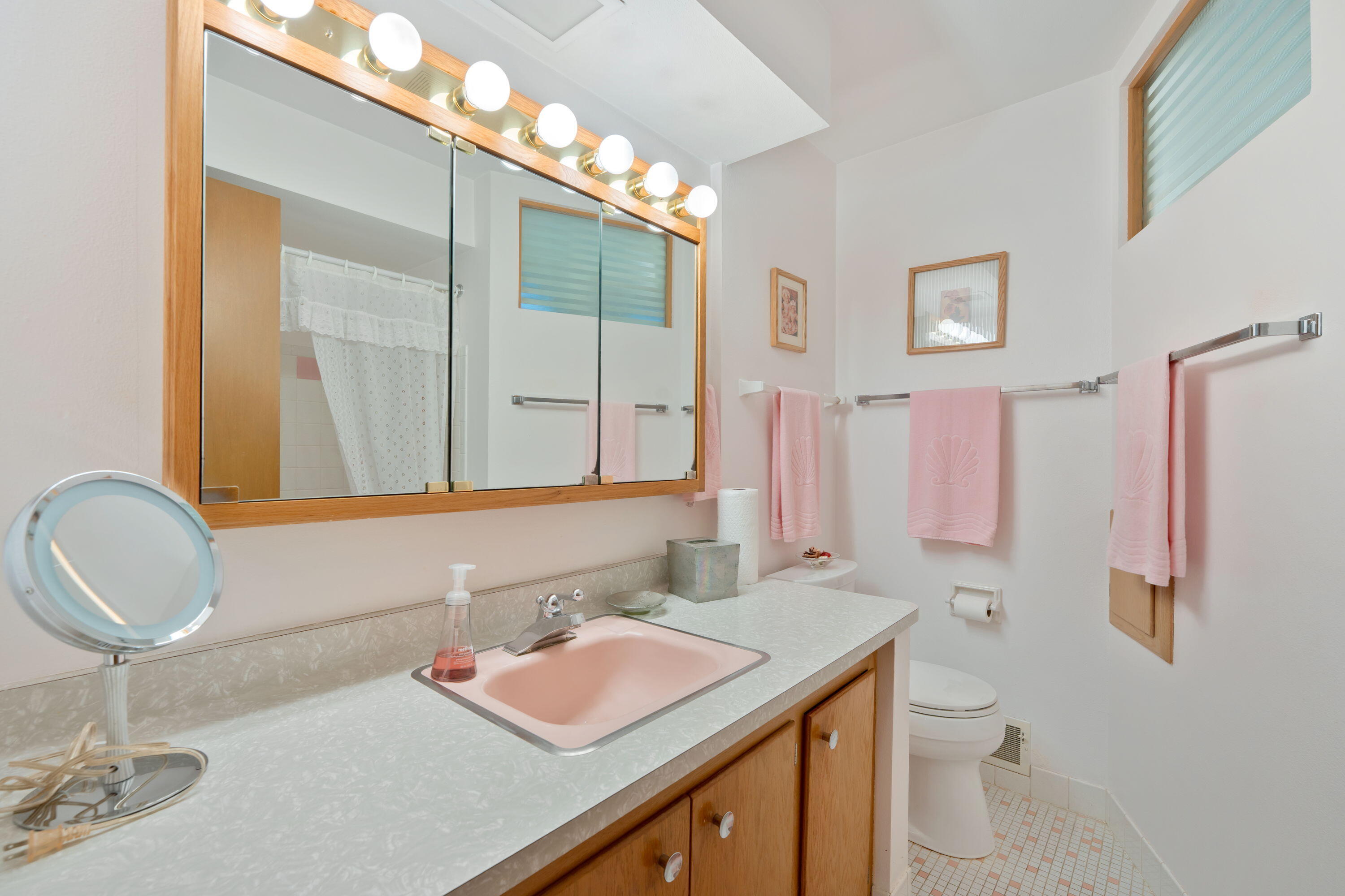 1217 Fairway Drive Racine, WI 53405 - Photo 16 of 21 16_DH107748copy