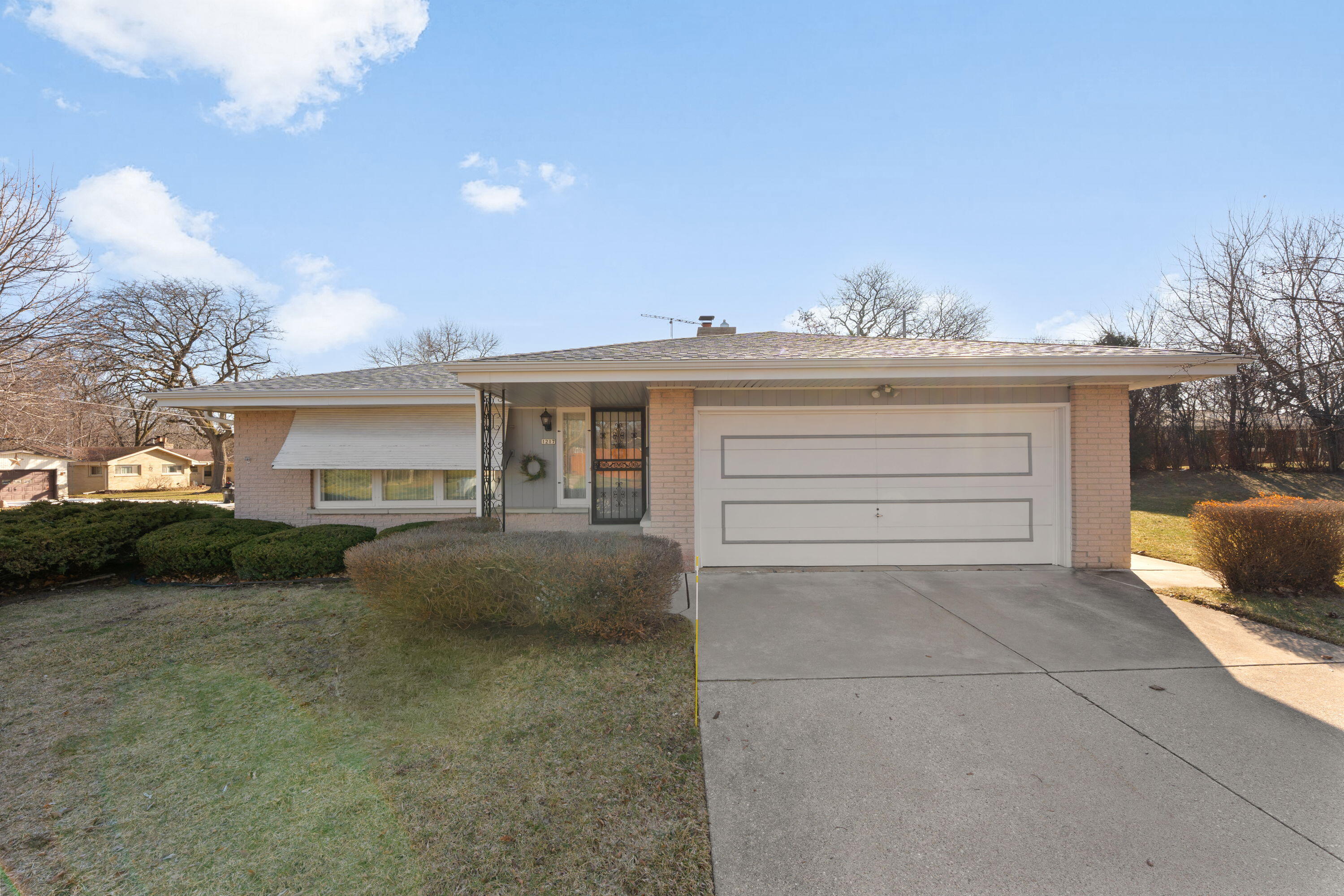 1217 Fairway Drive Racine, WI 53405 - Photo 2 of 21 2_DH107777copy