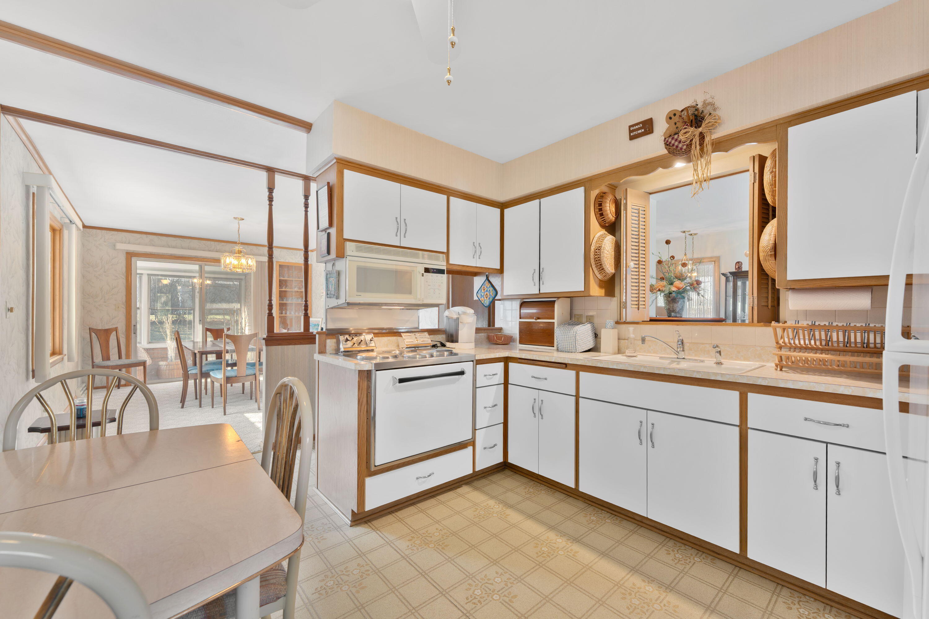 1217 Fairway Drive Racine, WI 53405 - Photo 8 of 21 7_DH107688copy