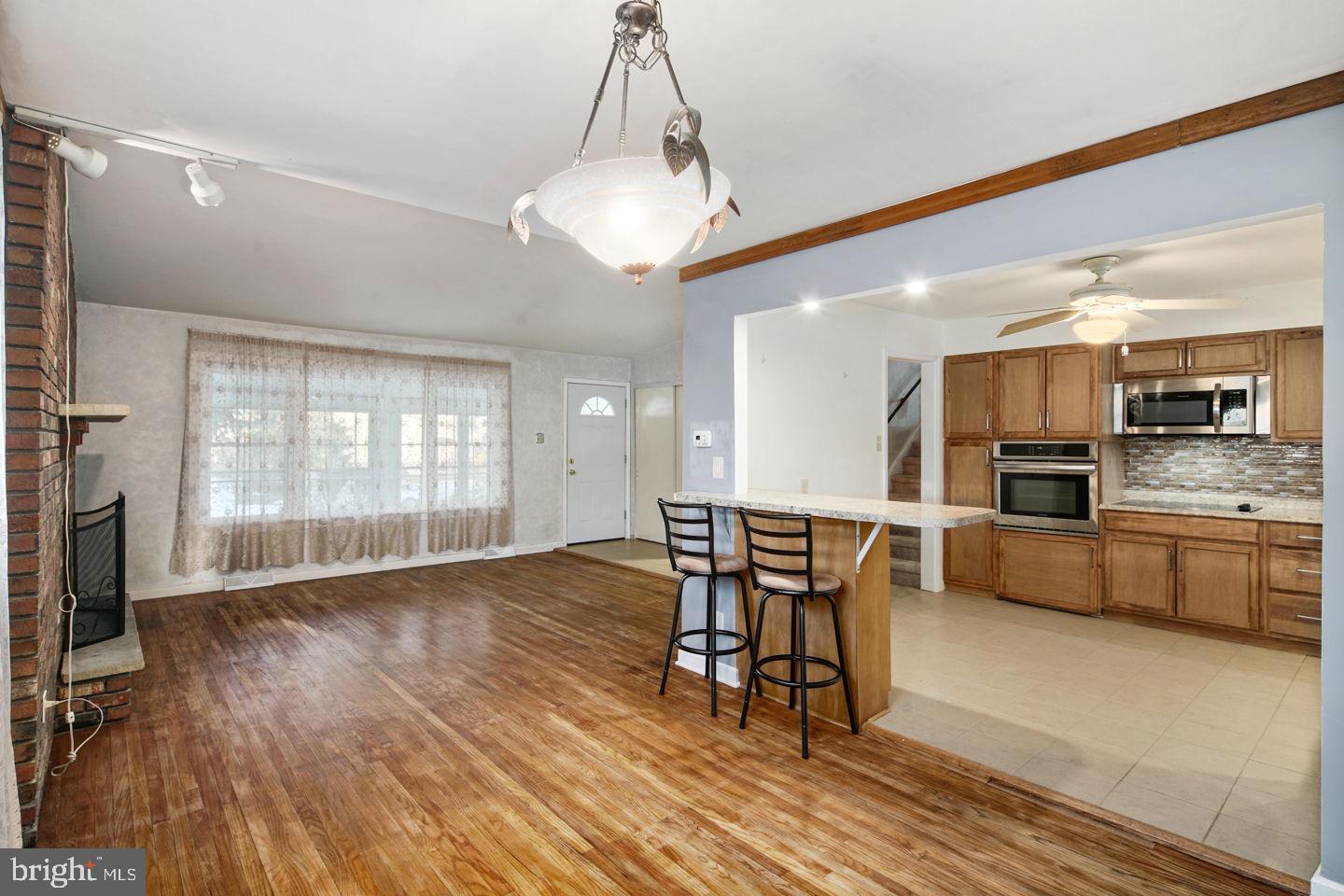130 Paul Road Morrisville, PA 19067 - Photo 10 of 32 Dining Room