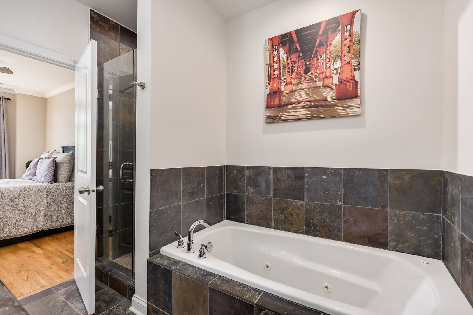 1302 West Fillmore Street, Unit 4 Chicago, IL 60607 - Photo 15 of 31 Gallery Image 15