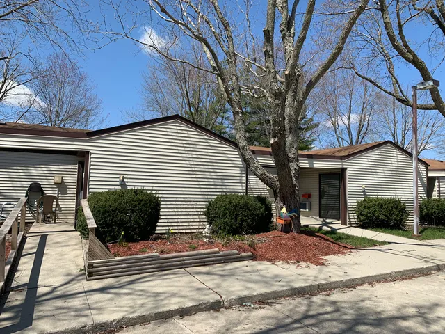 $300,000 | 320 East Main Street, Colfax, IL 61728