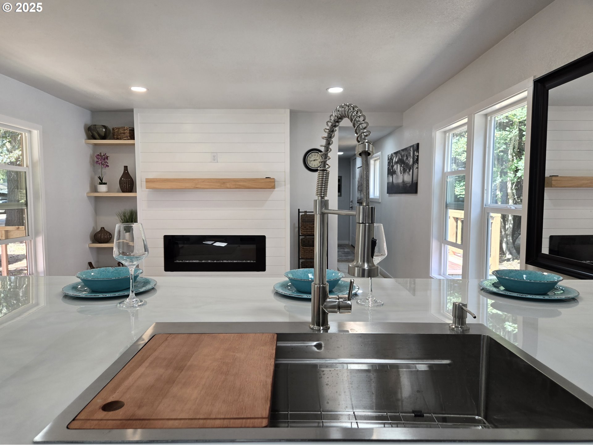 27171 Clear Lake Road, Unit 17 Eugene, OR 97402 - Photo 11 of 35 Kitchen