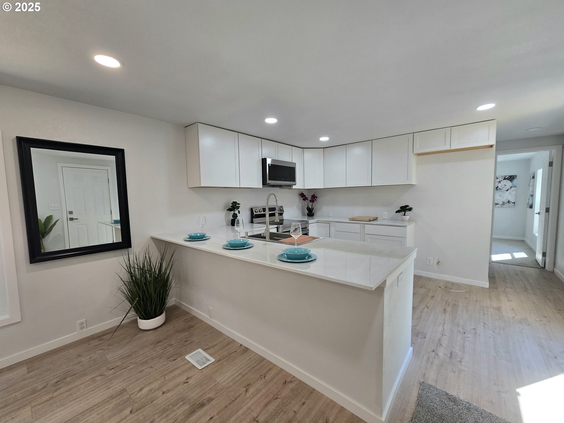 27171 Clear Lake Road, Unit 17 Eugene, OR 97402 - Photo 14 of 35 Kitchen