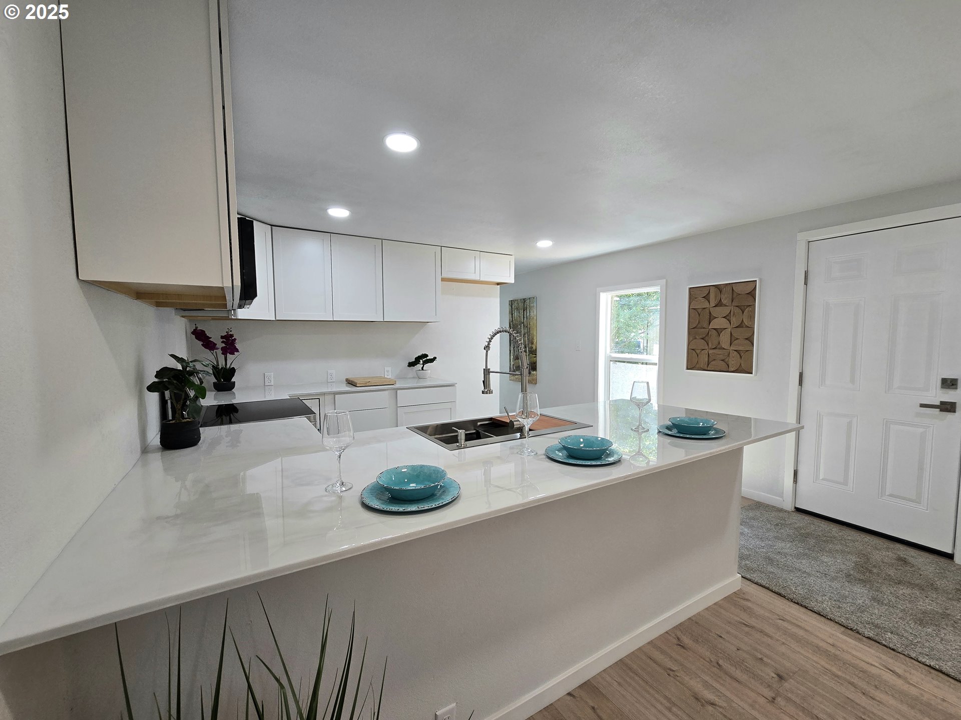 27171 Clear Lake Road, Unit 17 Eugene, OR 97402 - Photo 15 of 35 Kitchen