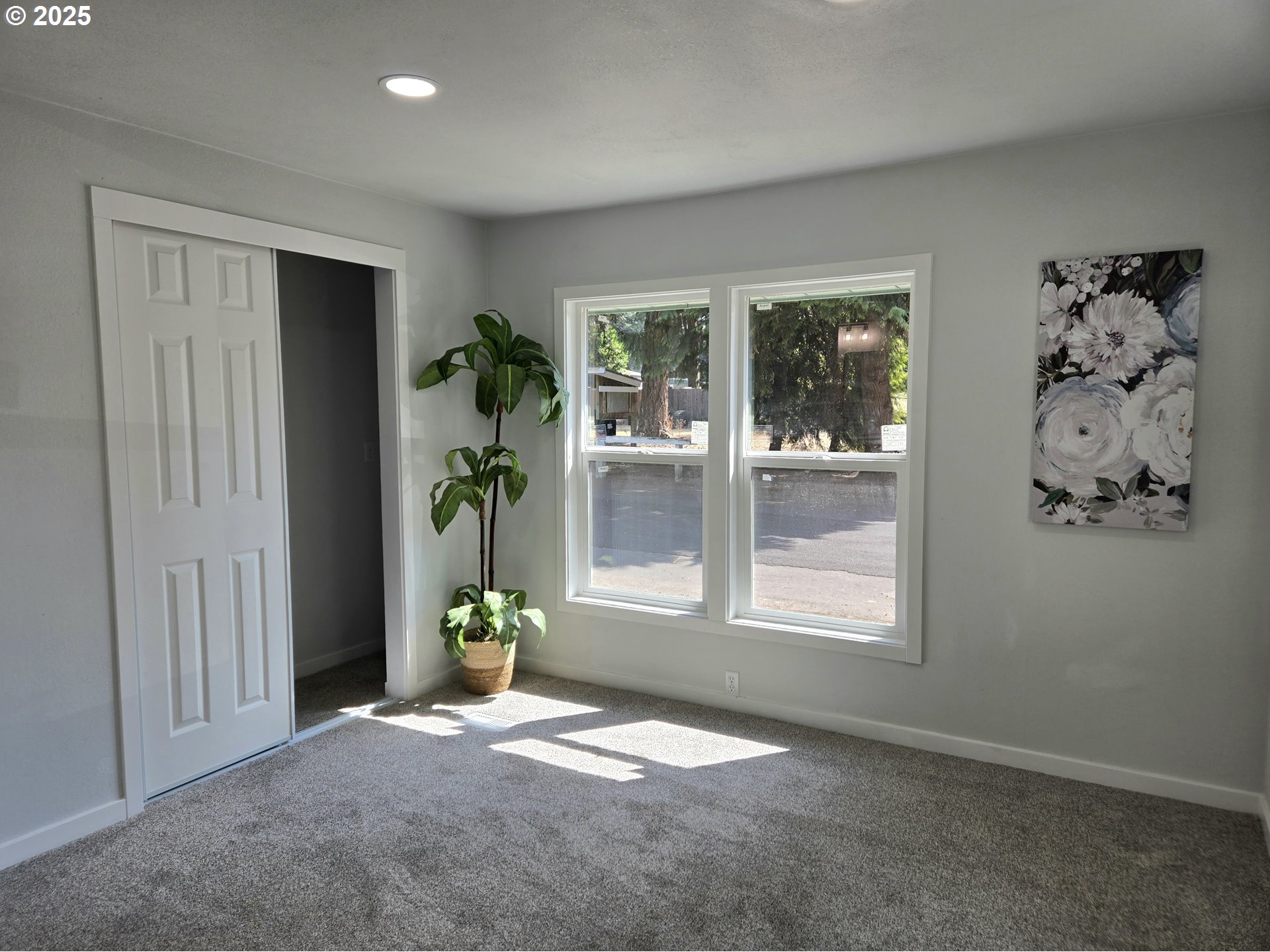 27171 Clear Lake Road, Unit 17 Eugene, OR 97402 - Photo 22 of 35 Bedroom, Owner's Suite