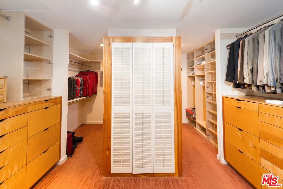 1363 Stradella Road Los Angeles, CA 90077 - Photo 19 of 34