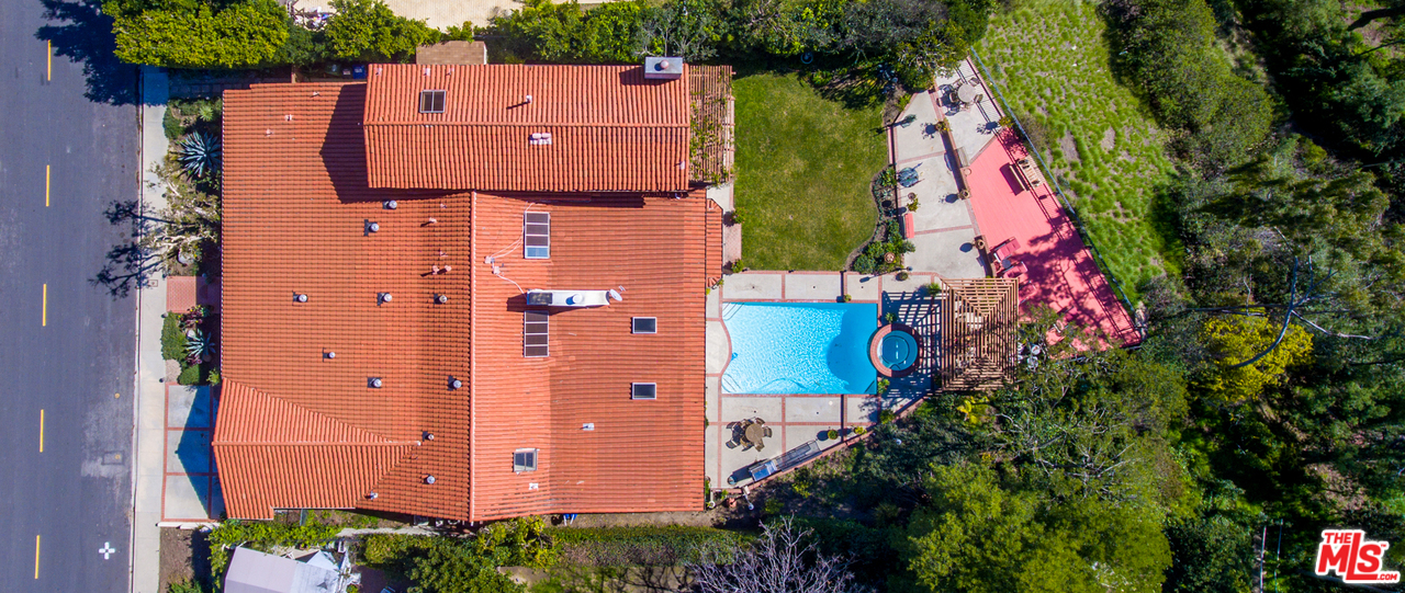 1363 Stradella Road Los Angeles, CA 90077 - Photo 34 of 34