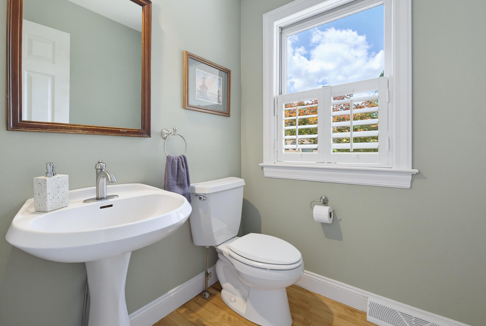 3276 Verdant Grove Lancaster, PA 17601 - Photo 23 of 50 First floor powder room just off the Foyer