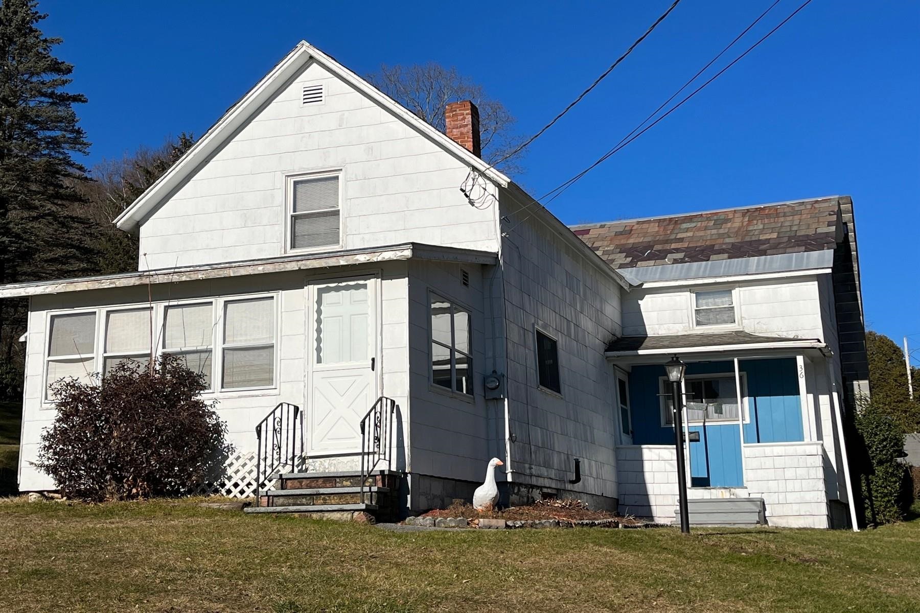 36 Cain Street Proctor, VT 05765 - Photo 3 of 22