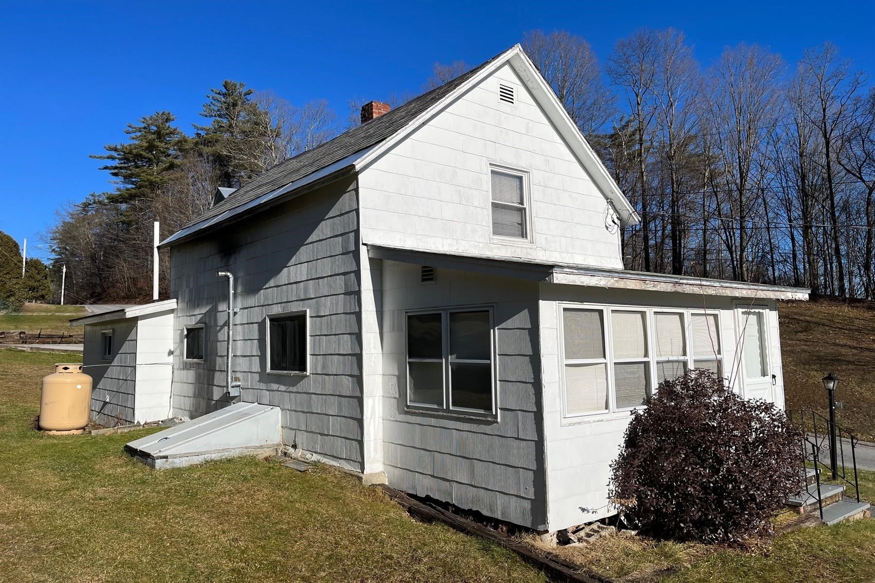 36 Cain Street Proctor, VT 05765 - Photo 5 of 22