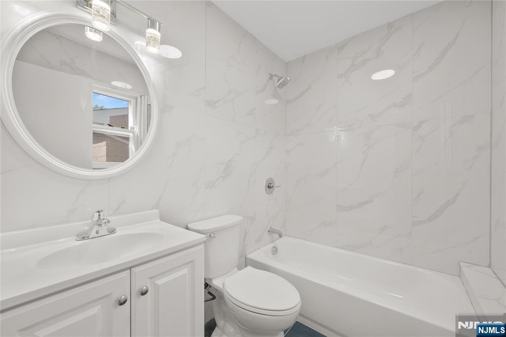 11 Hampton Place Nutley, NJ 07110 - Photo 39 of 46
