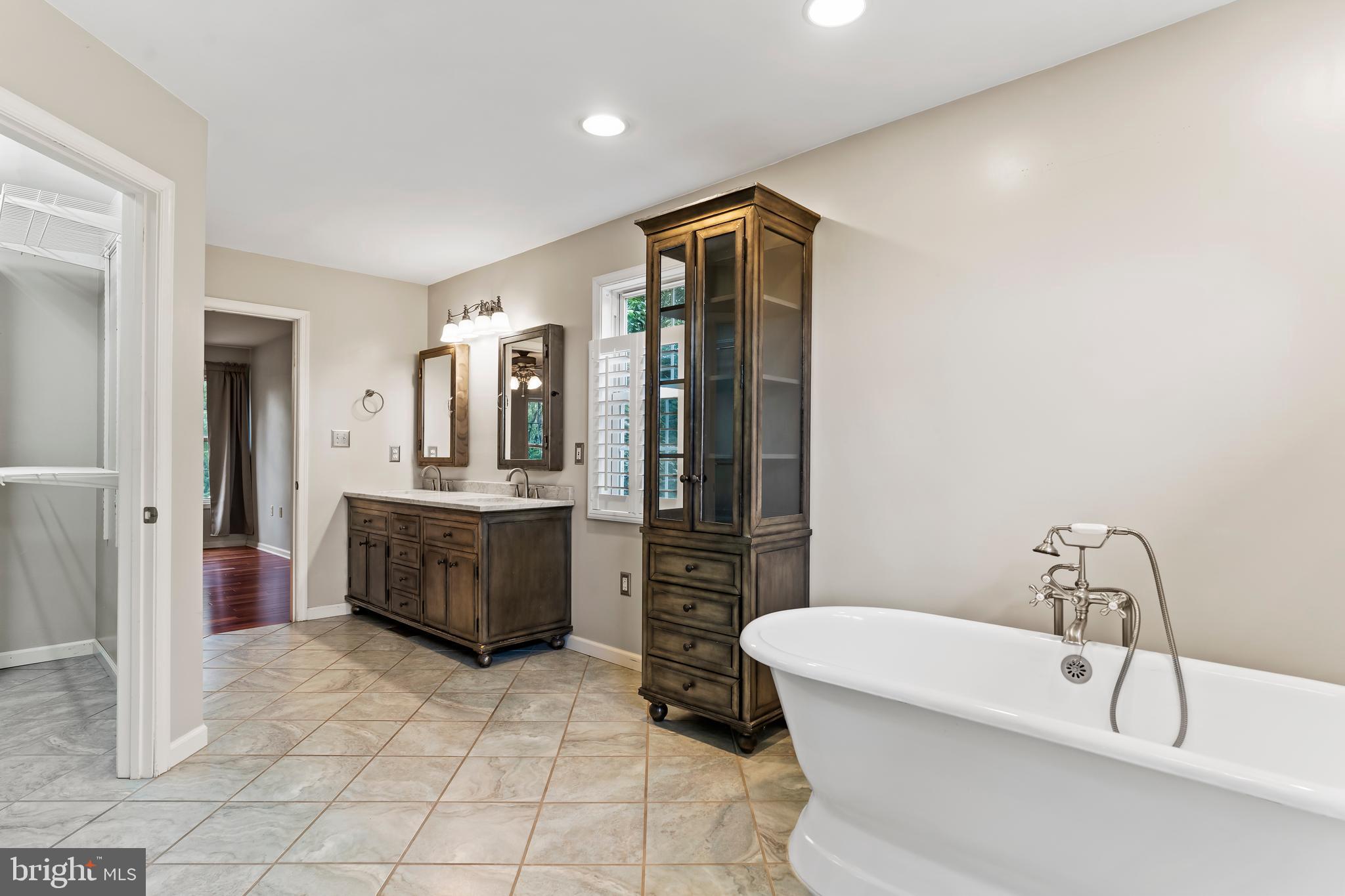 5960 Huntington Cmns Enola, PA 17025 - Photo 30 of 59