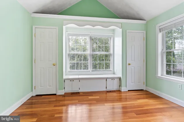 $569,900 | 5960 Huntington Cmns, Enola, PA 17025