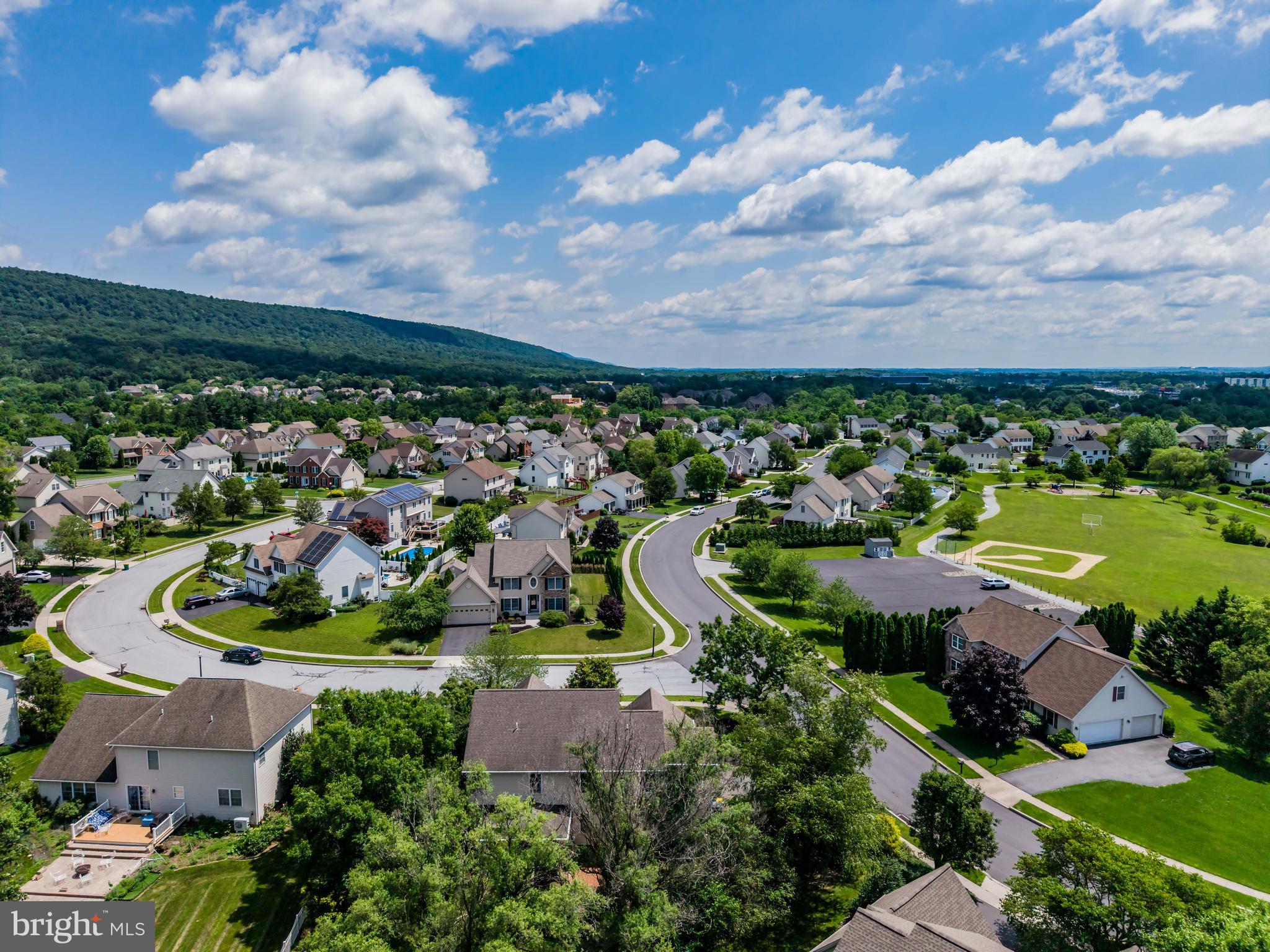 5960 Huntington Cmns Enola, PA 17025 - Photo 49 of 59