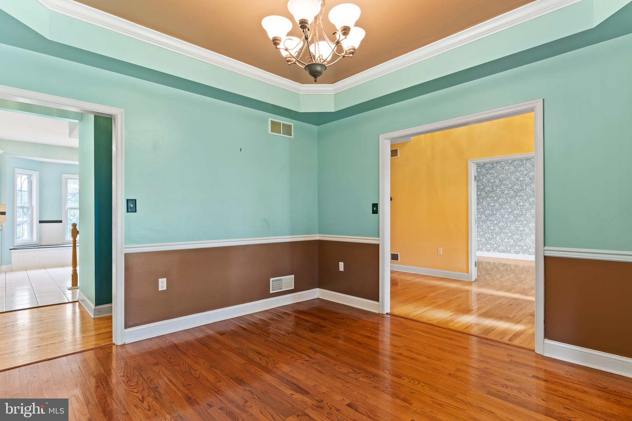 5960 Huntington Cmns Enola, PA 17025 - Photo 7 of 59