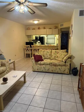 $1,500 | 9285 Lake Park Drive, Unit 101, Fort Myers, FL 33919