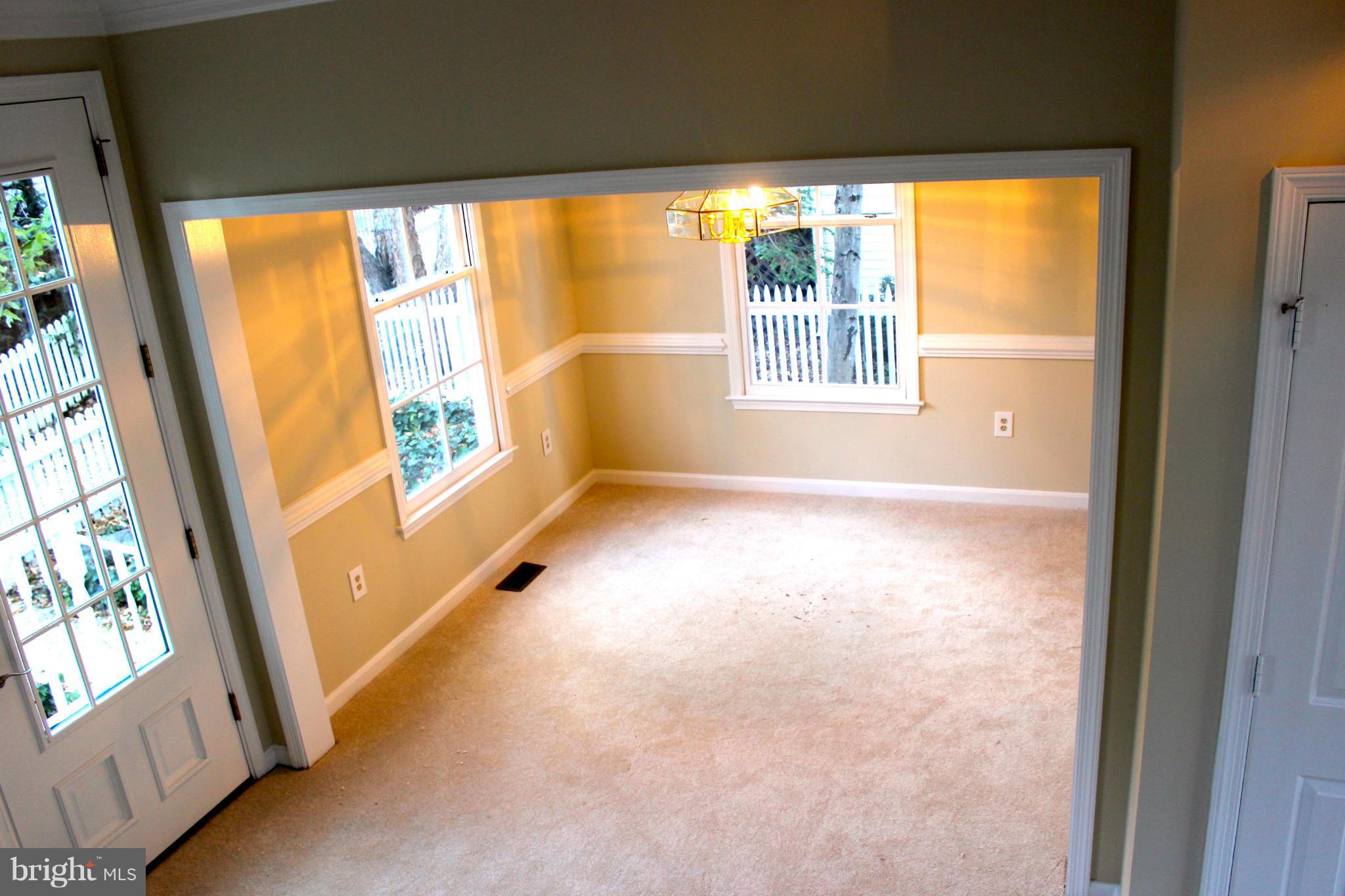 223 Little Quarry Road Gaithersburg, MD 20878 - Photo 4 of 14 Dining Room
