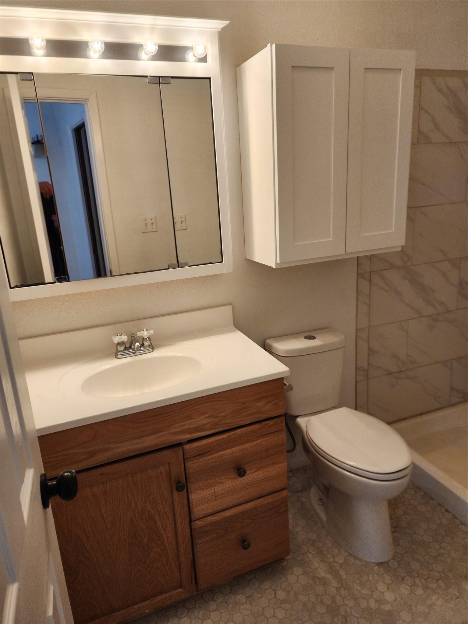 405 Godfrey Avenue Rio Communities, NM 87002 - Photo 21 of 38 Primary Bathroom