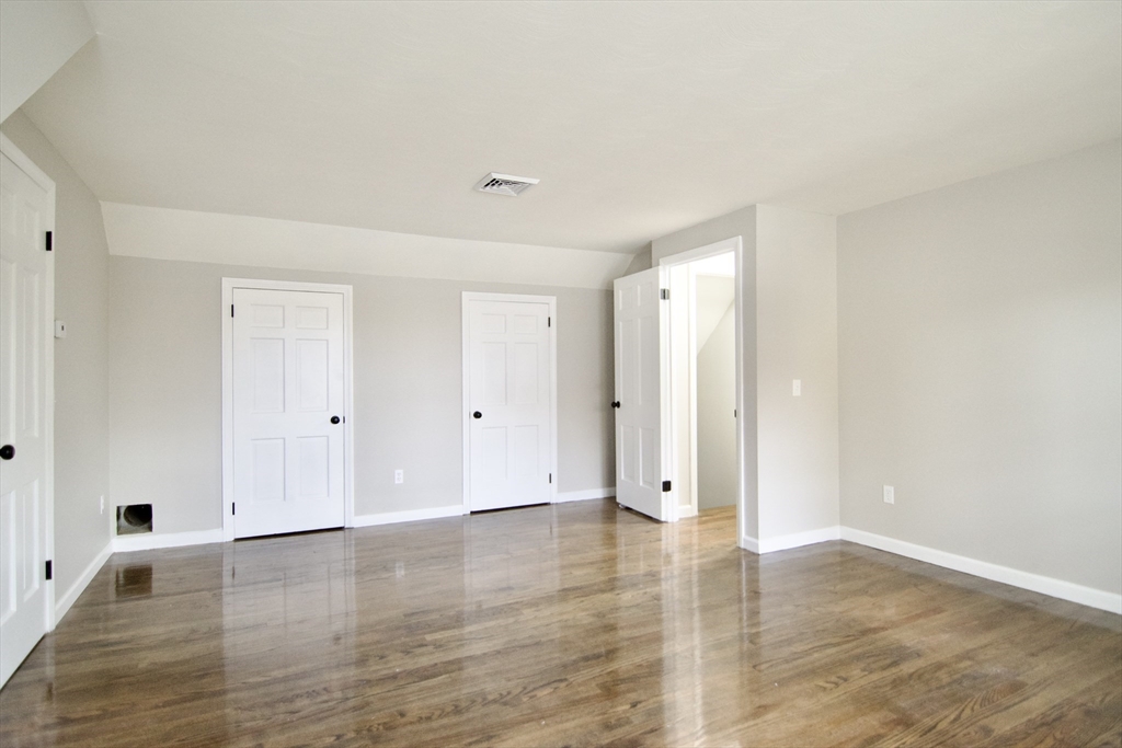 68 Sunrise Terrace Springfield, MA 01119 - Photo 30 of 42 a view of an empty room