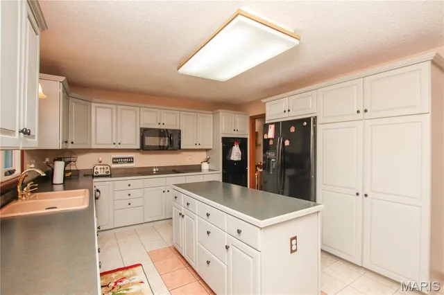 $440,000 | 3157 Highway 185, New Haven, MO 63068