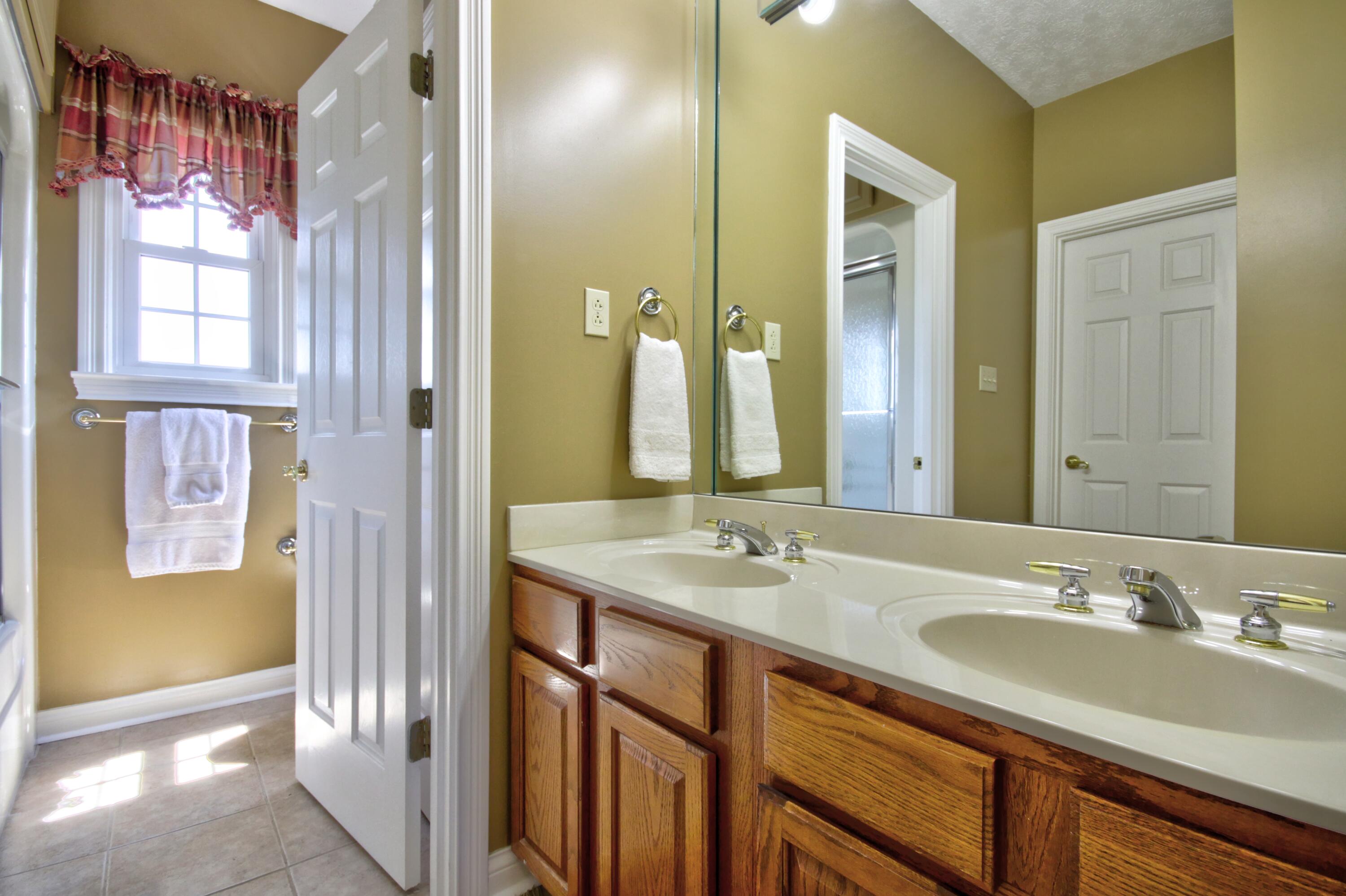 2080 Muir Station Road Lexington, KY 40516 - Photo 36 of 74 49