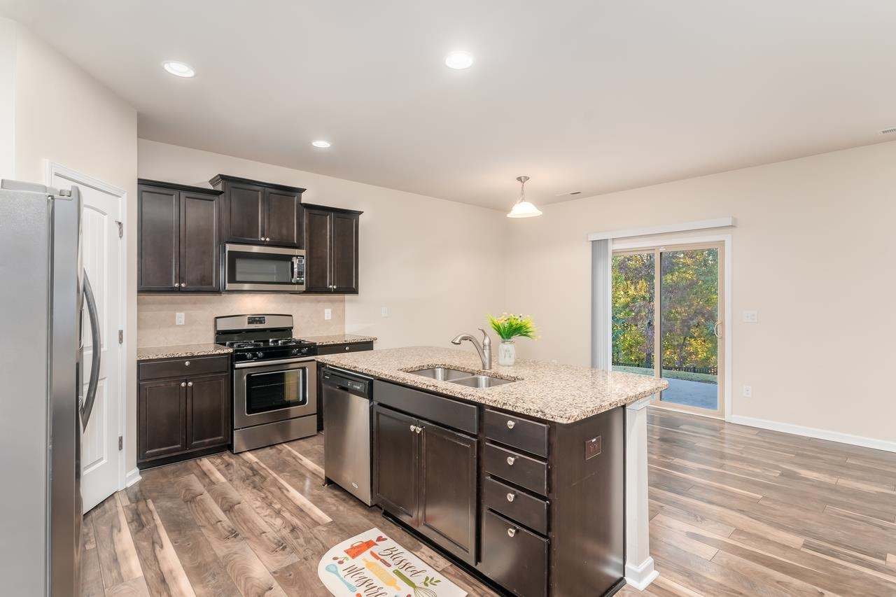8143 Feldwig Place Raleigh, NC 27616 - Photo 7 of 28 Kitchen pic2