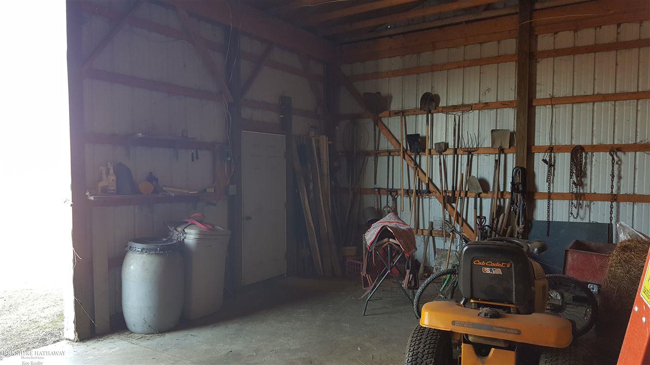 9681 Norman Road Avoca, MI 48006 - Photo 11 of 47
