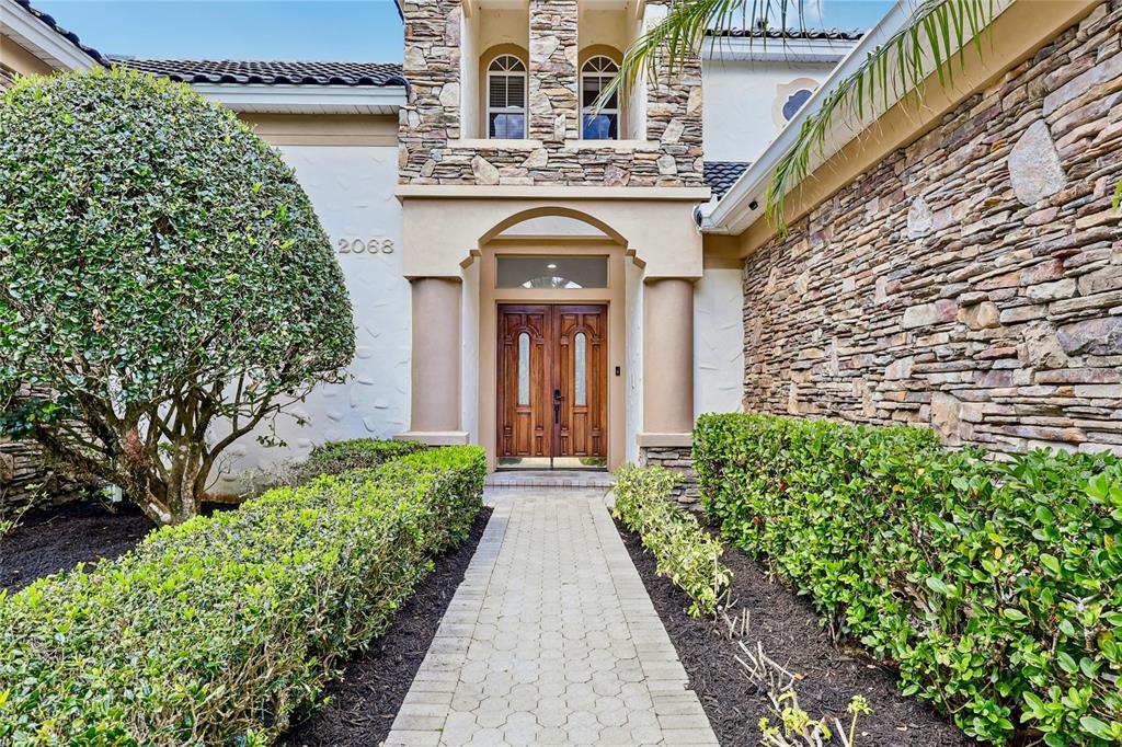 2068 Roberts Point Drive Windermere, FL 34786 - Photo 4 of 81