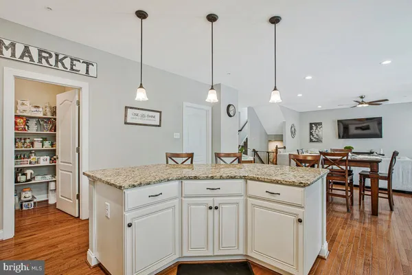 $825,000 | 812 Phyllis Street, Odenton, MD 21113