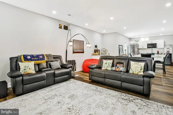 $825,000 | 812 Phyllis Street, Odenton, MD 21113