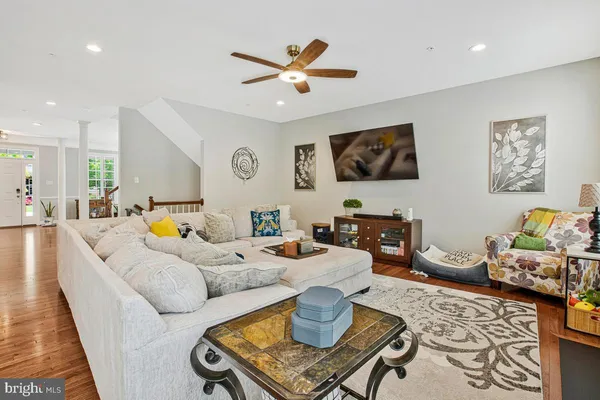 $825,000 | 812 Phyllis Street, Odenton, MD 21113