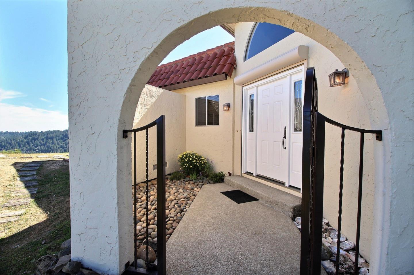 16999 McGill Road Saratoga, CA 95070 - Photo 6 of 41 a view of balcony with a potted plant