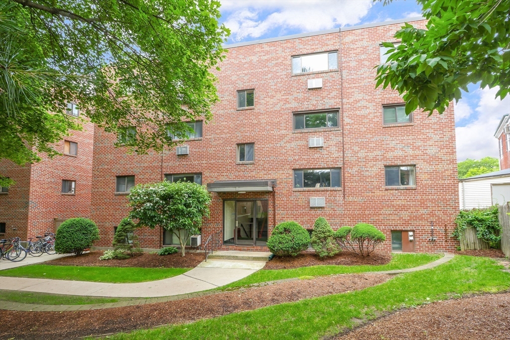 8 Riverside Street, Unit 33 Watertown, MA 02472 - Photo 15 of 18