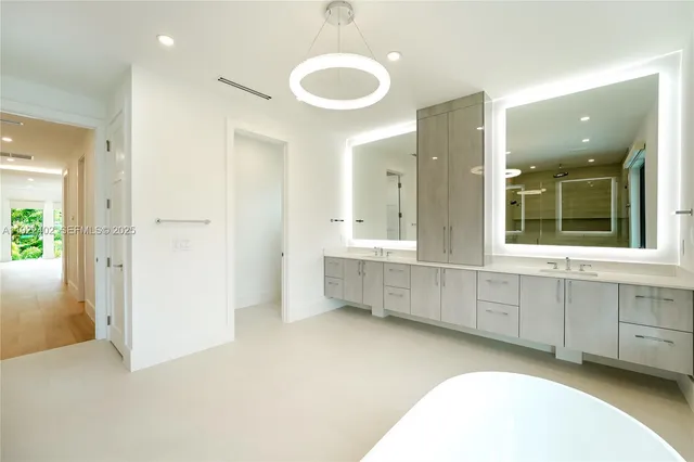 $25,000 | 333 Northeast Spanish Court, Boca Raton, FL 33432