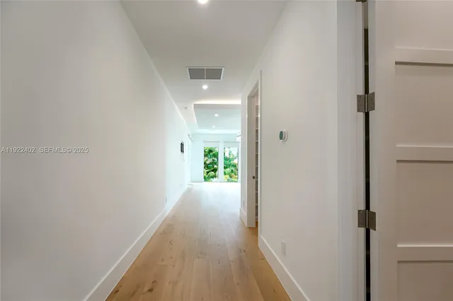 $25,000 | 333 Northeast Spanish Court, Boca Raton, FL 33432