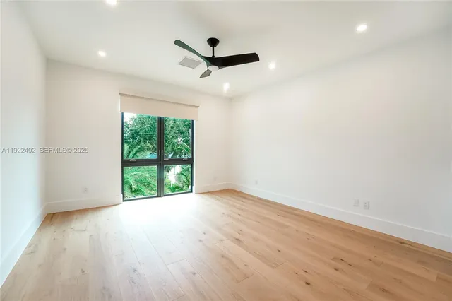 $25,000 | 333 Northeast Spanish Court, Boca Raton, FL 33432