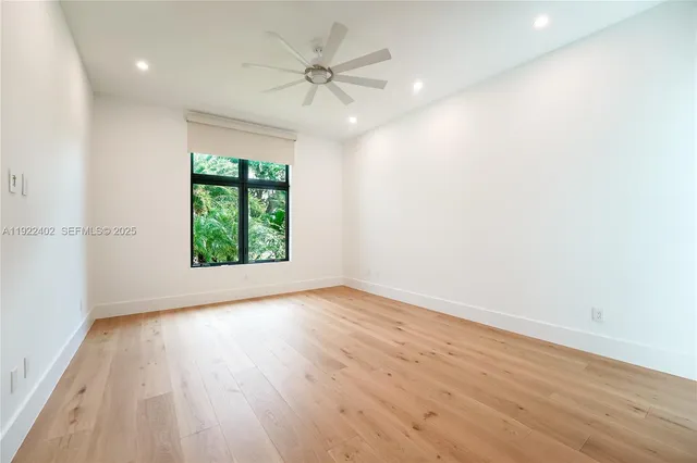 $25,000 | 333 Northeast Spanish Court, Boca Raton, FL 33432