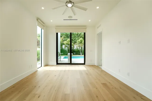 $25,000 | 333 Northeast Spanish Court, Boca Raton, FL 33432