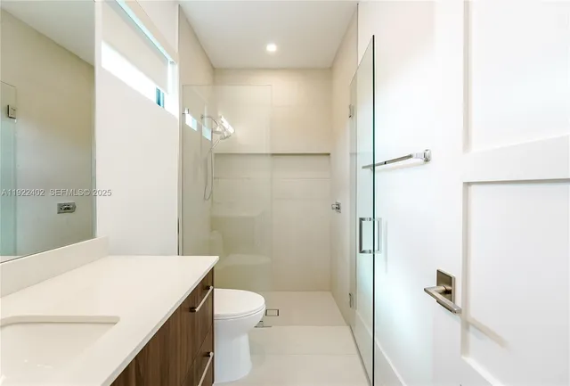 $25,000 | 333 Northeast Spanish Court, Boca Raton, FL 33432