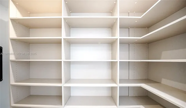 $25,000 | 333 Northeast Spanish Court, Boca Raton, FL 33432