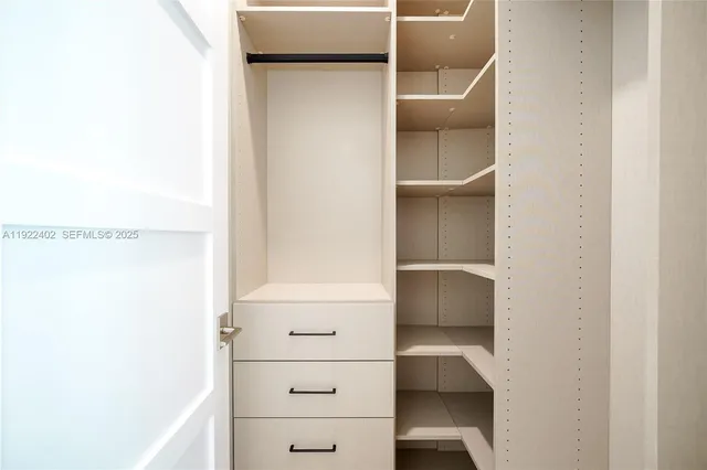 $25,000 | 333 Northeast Spanish Court, Boca Raton, FL 33432