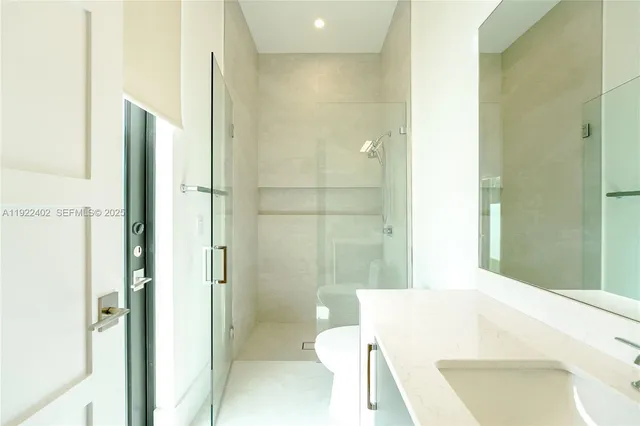 $25,000 | 333 Northeast Spanish Court, Boca Raton, FL 33432